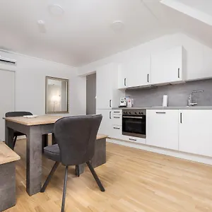 Apartamento Next To Schoenbrunnpalace Close To Public Transport - Myschoenbrunn, Viena